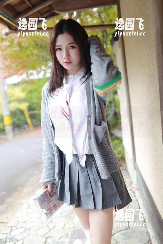 模范学院 - 任莹樱Jenny的白丝私房：看完这几张图，我果然又要去买新袜子了！