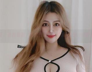 微密圈 – 谁能想到，私房图包里藏着海豚baby的护士梦？