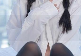 图包开箱！清水由乃化身雪女，没穿防寒服吗？