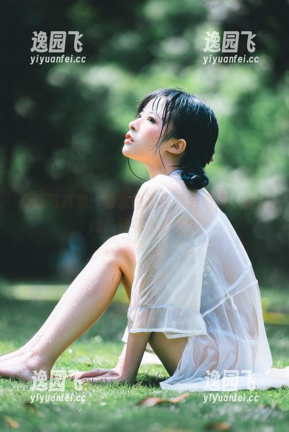 最新写真集：清水由乃与爱宕婚纱，光影间仿佛有小心跳？