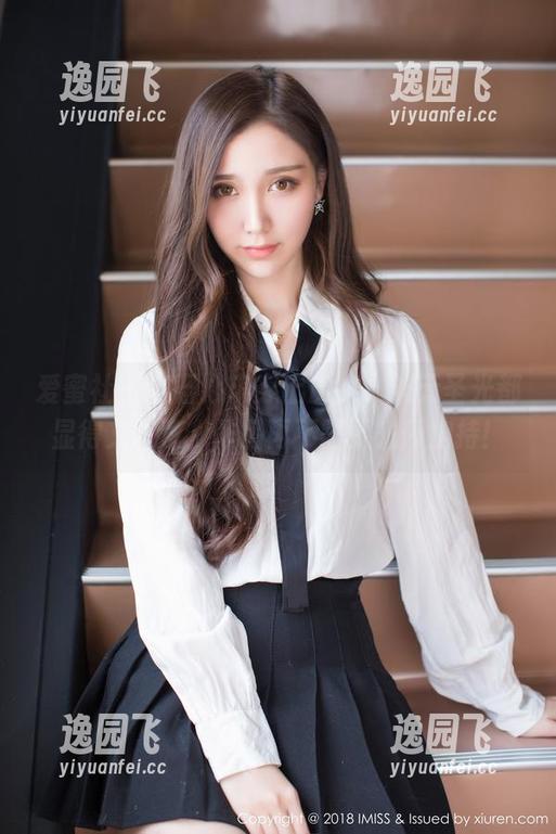 爱蜜社 - 当石心琪穿上皮衣，连无圣光都显得文艺了，作品再不需要光环加持！
