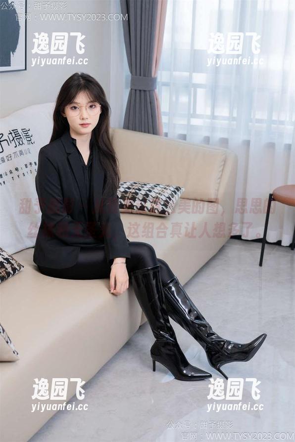 甜予摄影 - 从没见过这么美的图，思思的丝袜和无圣光，这组合真让人想多了。