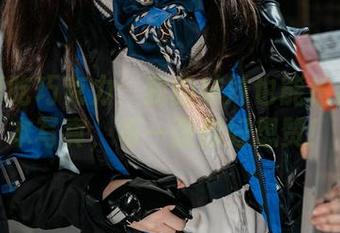 白莉爱吃巧克力：我的妹妹也能拍出一整本写真，每一张都好想赞！