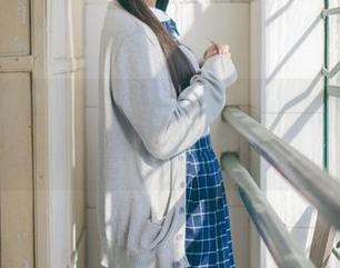 神楽坂真冬碧波荡漾合集：网盘里藏着的泳池幻影