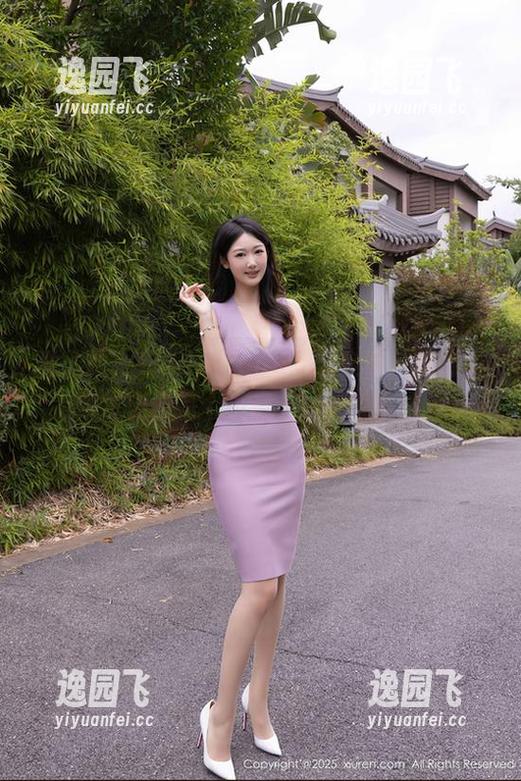 秀人网 - LindaLinda秘书全集，恍惚间感觉自己是个小道士，满眼魔法。