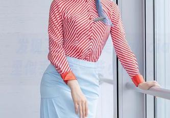 秀人网 – 发现了吗？周美美alicia的写真里似乎透着一些小秘密。