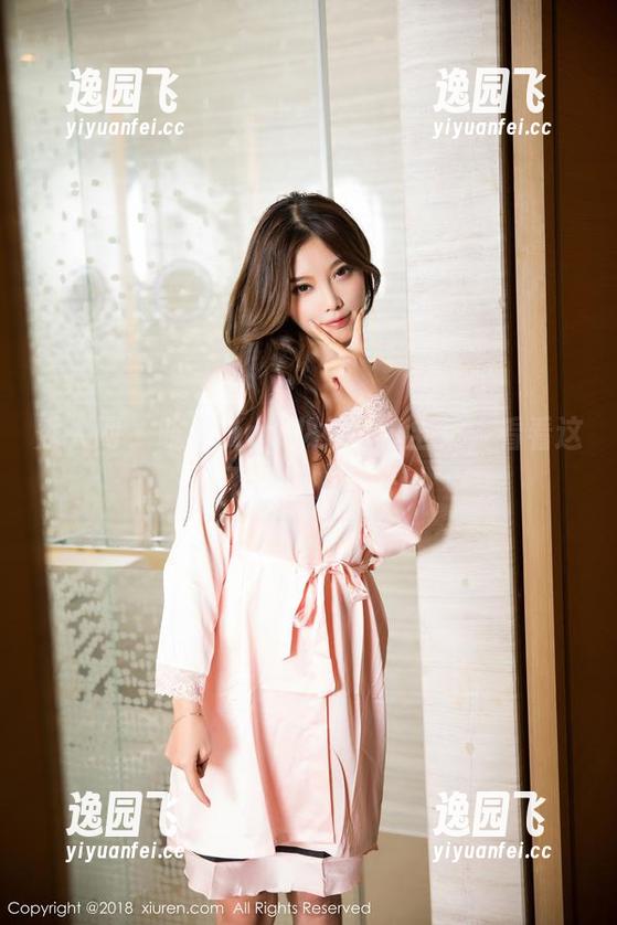 秀人网 - 晓梦may少女写真全集，看看这份不正经的美好！