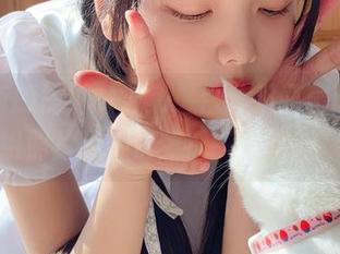 稚乖画册提供的合集，白丝双马尾jk，看完这组照片我都快变成“老婆奴”了！