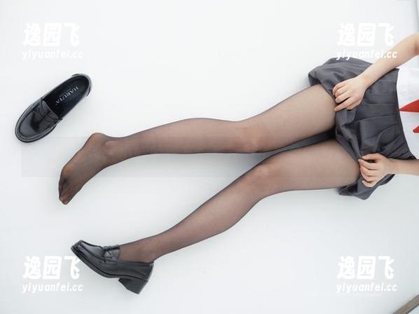 紧急企划 - 小婕的作品：写真与小恶魔的暧昧游戏