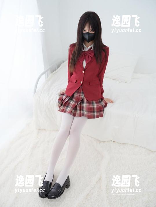紧急企划 - 从樱可的原图中找出空姐的神秘感，壁纸上这表情又是个什么鬼？
