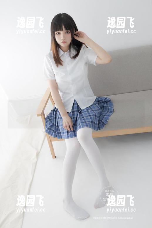 紧急企划 - 见希w的白丝学生服写真，壁纸也能穿上身？！