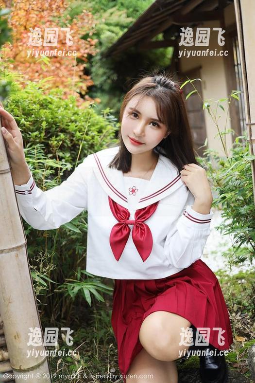 美媛馆 - 图集更新：果儿Victoria的礼服，其实我只想静静地欣赏这一切