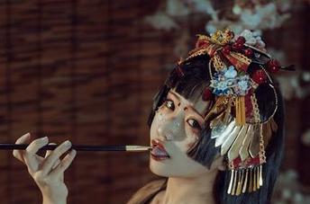 透视芊川一笑MNK的定制图集，黑暗护士也可以很有个性
