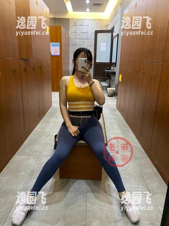 若若老师 微密圈 - 奶牛主题?若若老师在高清中展现俏皮一面
