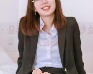 袜啵啵 – 隐秘与张扬：苏苏的少女在线图集令人捉摸不透