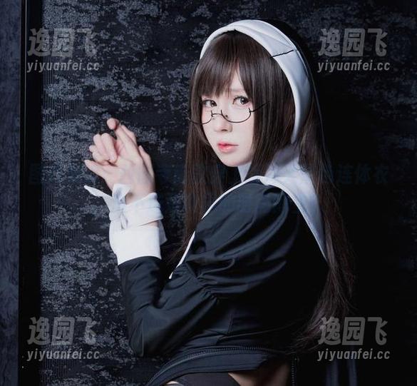 图片集锦：西园寺南歌穿上折耳犬黑色连体衣，难不成是狗界的时尚博主？