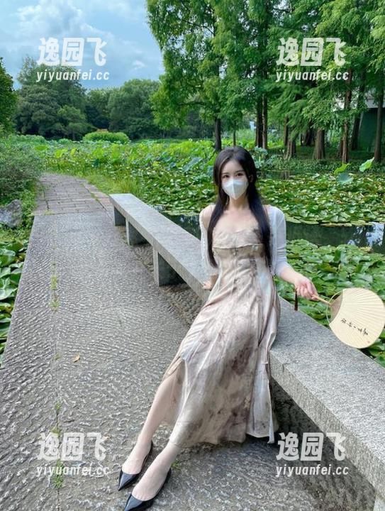 微密圈 - 穿透牛仔裤的‘丝’在低语，软妹小九九关于高清写真的一切
