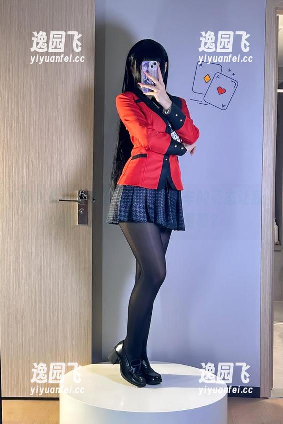 阿九从不咕咕写真集，开火车的姿态让我意外，都是怎样的能量呀？