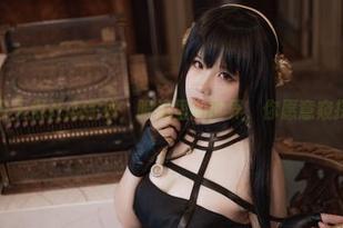 阿半今天很开心在线，眼镜里的世界，你愿意窥探吗？