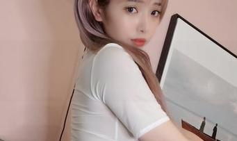 高清合集，雯妹不讲道理运动少女，真的只适合放在暗房里欣赏吗？