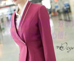 青豆客 – 校园里的罗婉莹，分享她最新的“校园流浪者”心情！