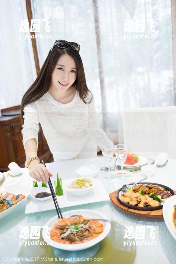 魅妍社 - 小乔Joyi和她的红裙写真：照片里的舞动让我想起我昨天里的追赶与逃避。