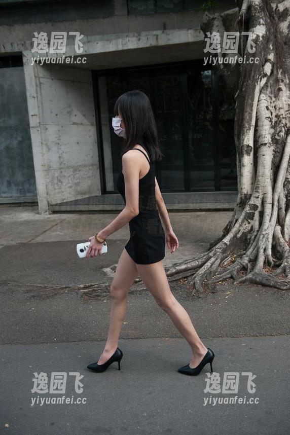 魔镜街拍 魔镜街拍里的职人气质,这位洗车工让你的分心成常态,看的就是心虚!