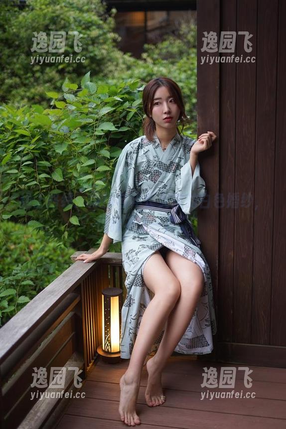 黑川 线上路线:黑川与年长女友的白色婚纱,优雅不止一层。
